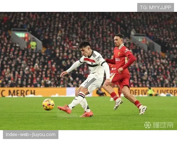 詹俊点评斯洛特战术:舍杯赛保联赛,策略失误导致表现不佳